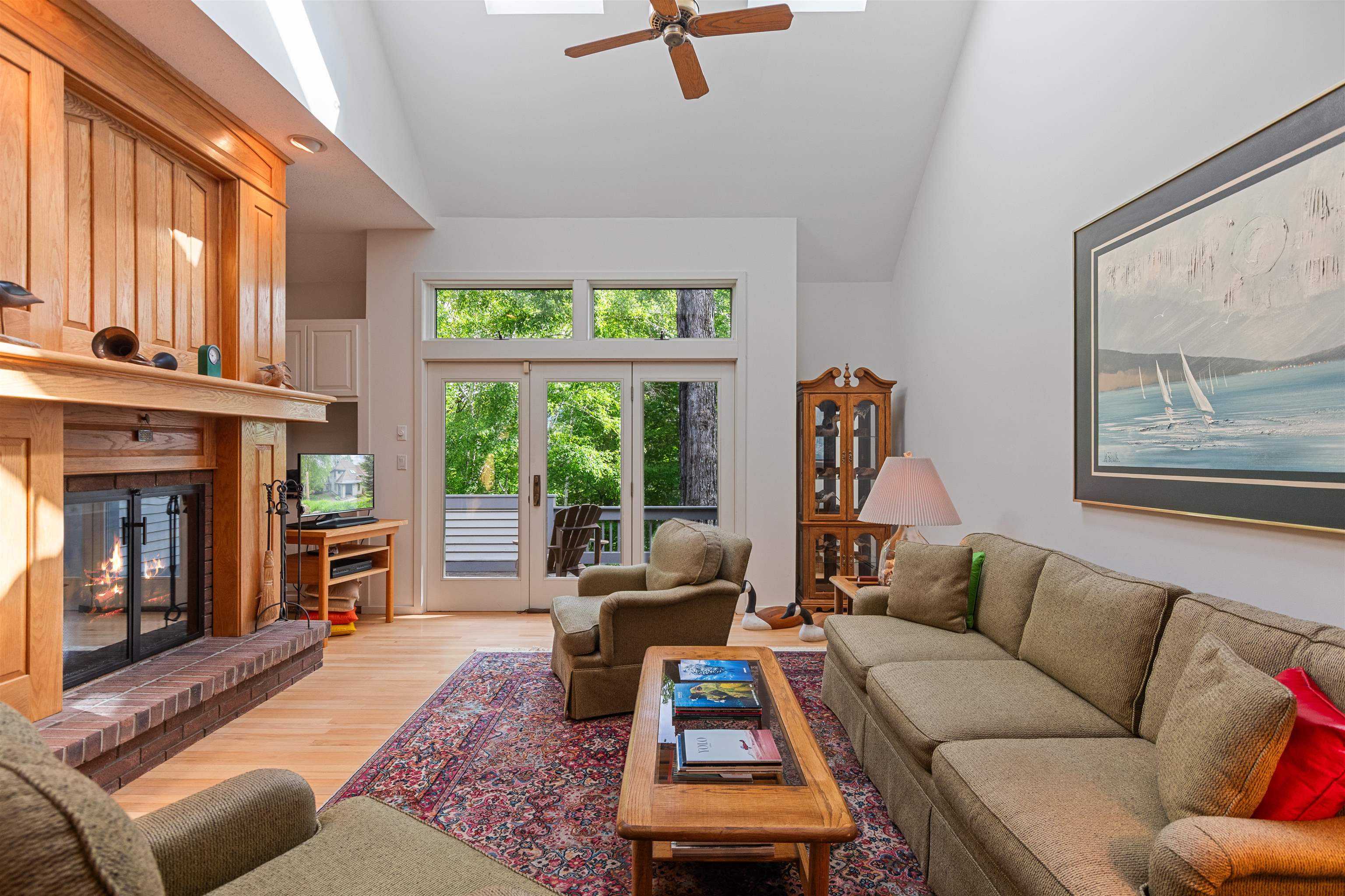 982 Brook Road, Unit 4 Stowe, VT 05672 - Photo 7 of 56