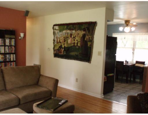 404 Donnell Road Lower Burrell, PA 15068 - Photo 3 of 17 Living Room.