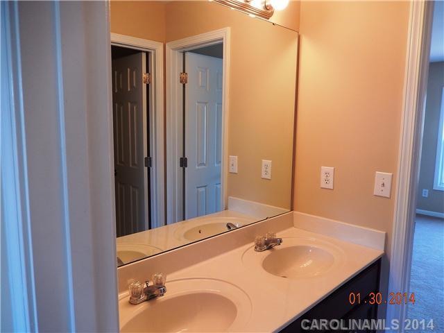 13824 Mallard Lake Road Charlotte, NC 28262 - Photo 14 of 16