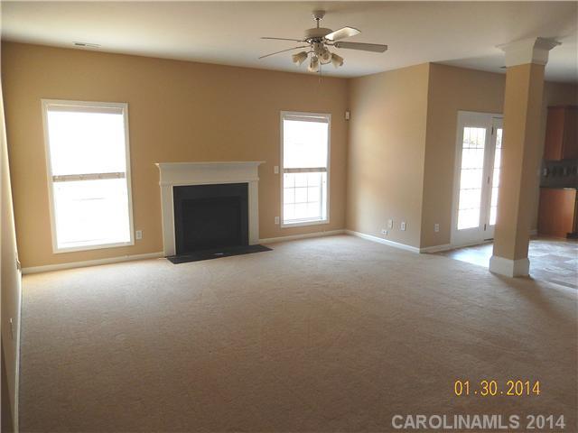 13824 Mallard Lake Road Charlotte, NC 28262 - Photo 4 of 16