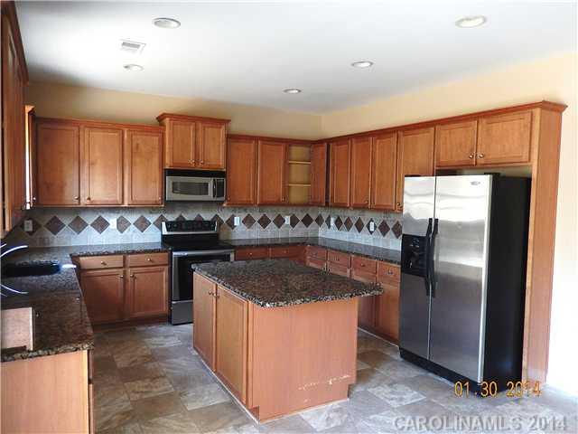 13824 Mallard Lake Road Charlotte, NC 28262 - Photo 5 of 16
