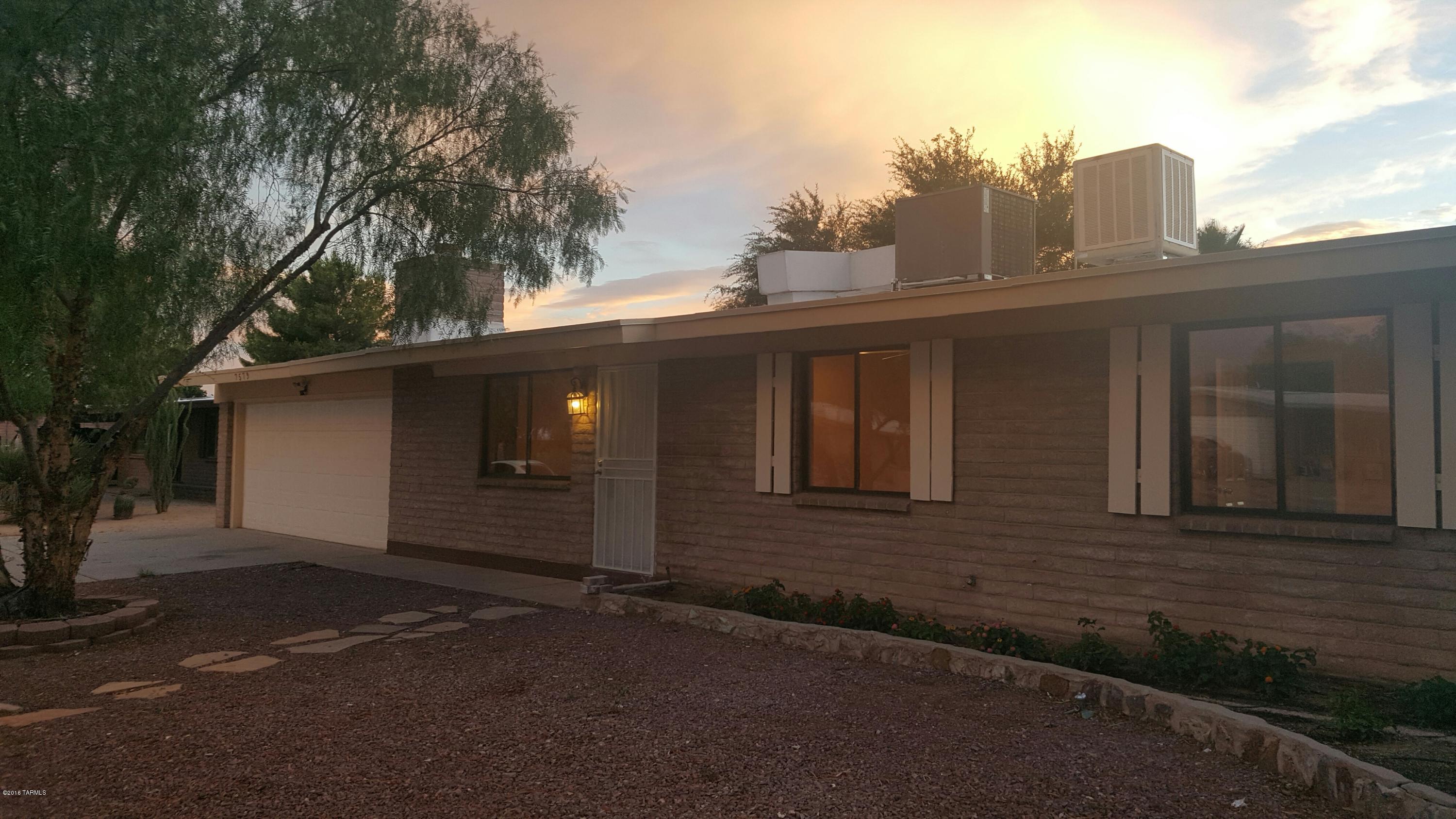 7579 North Rasmussen Avenue Tucson, AZ 85741 - Photo 2 of 21 Gallery Image 2