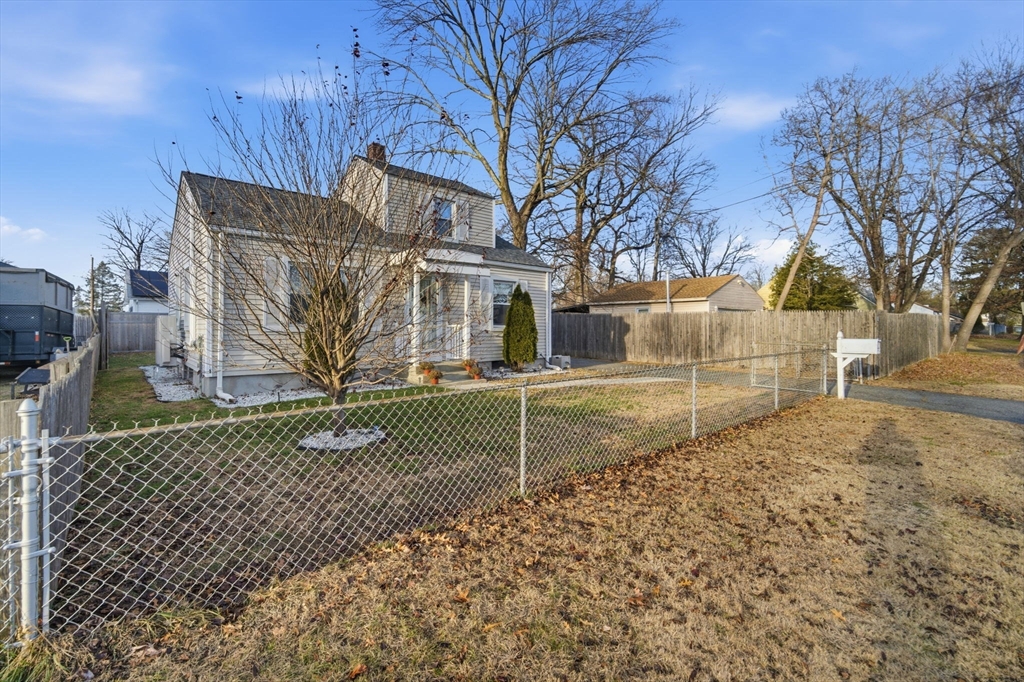 26 Cuff Avenue Springfield, MA 01104 - Photo 25 of 26 a view of a house with a yard