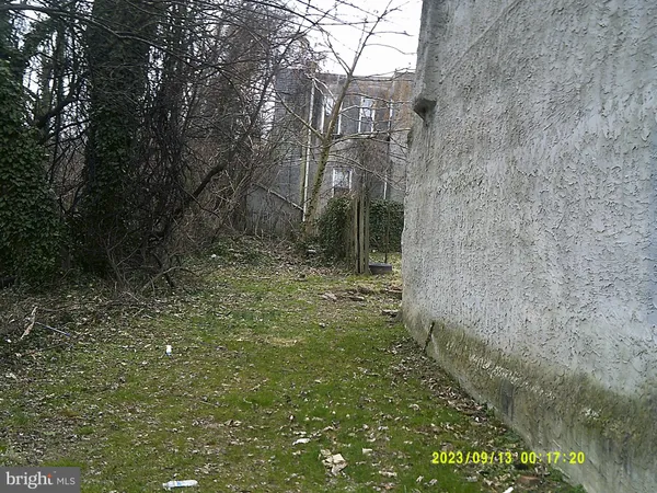 a view of a pathway of a building