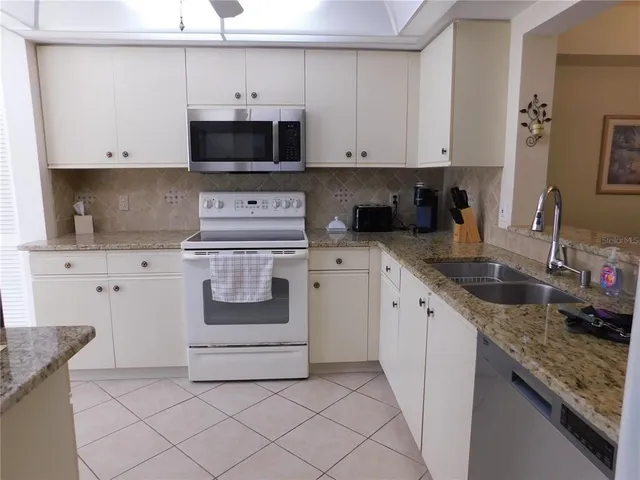 $199,000 | 7301 29th Ave Drive West, Unit 108, Bradenton, FL 34209