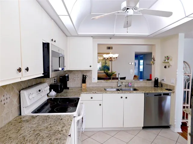 $199,000 | 7301 29th Ave Drive West, Unit 108, Bradenton, FL 34209