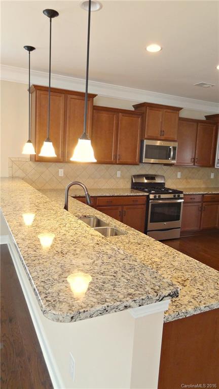 9119 Inverness Bay Road Charlotte, NC 28278 - Photo 11 of 24 Gallery Image 11