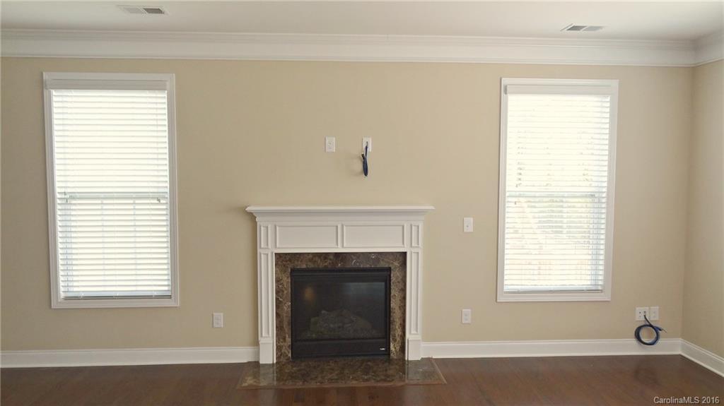 9119 Inverness Bay Road Charlotte, NC 28278 - Photo 7 of 24 Gallery Image 7