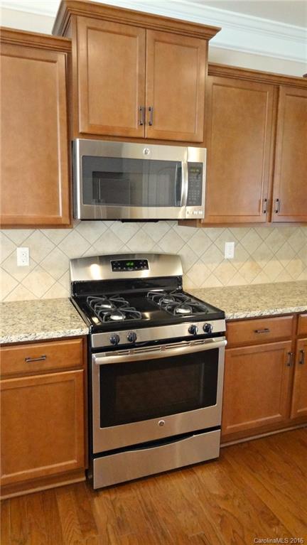 9119 Inverness Bay Road Charlotte, NC 28278 - Photo 9 of 24 Gallery Image 9