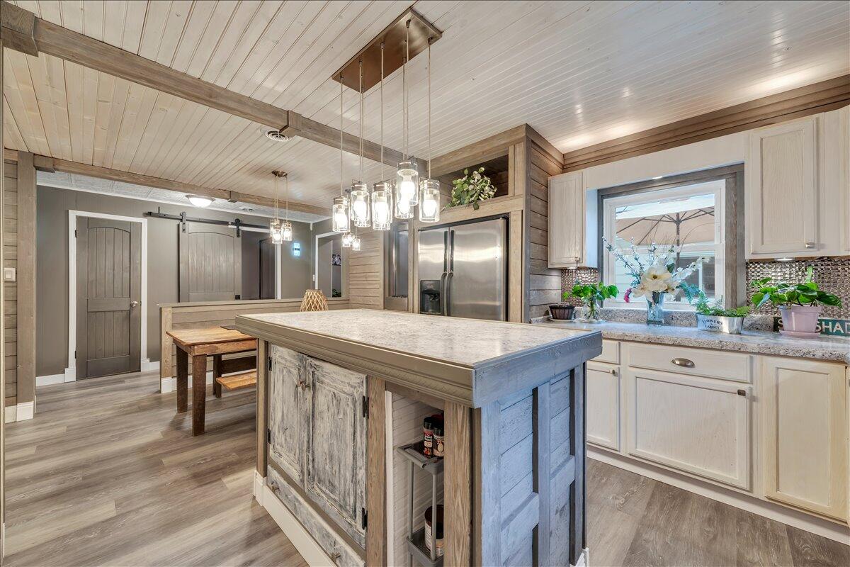 234 Raleigh Avenue Vinton, VA 24179 - Photo 11 of 47 15-MIB09457