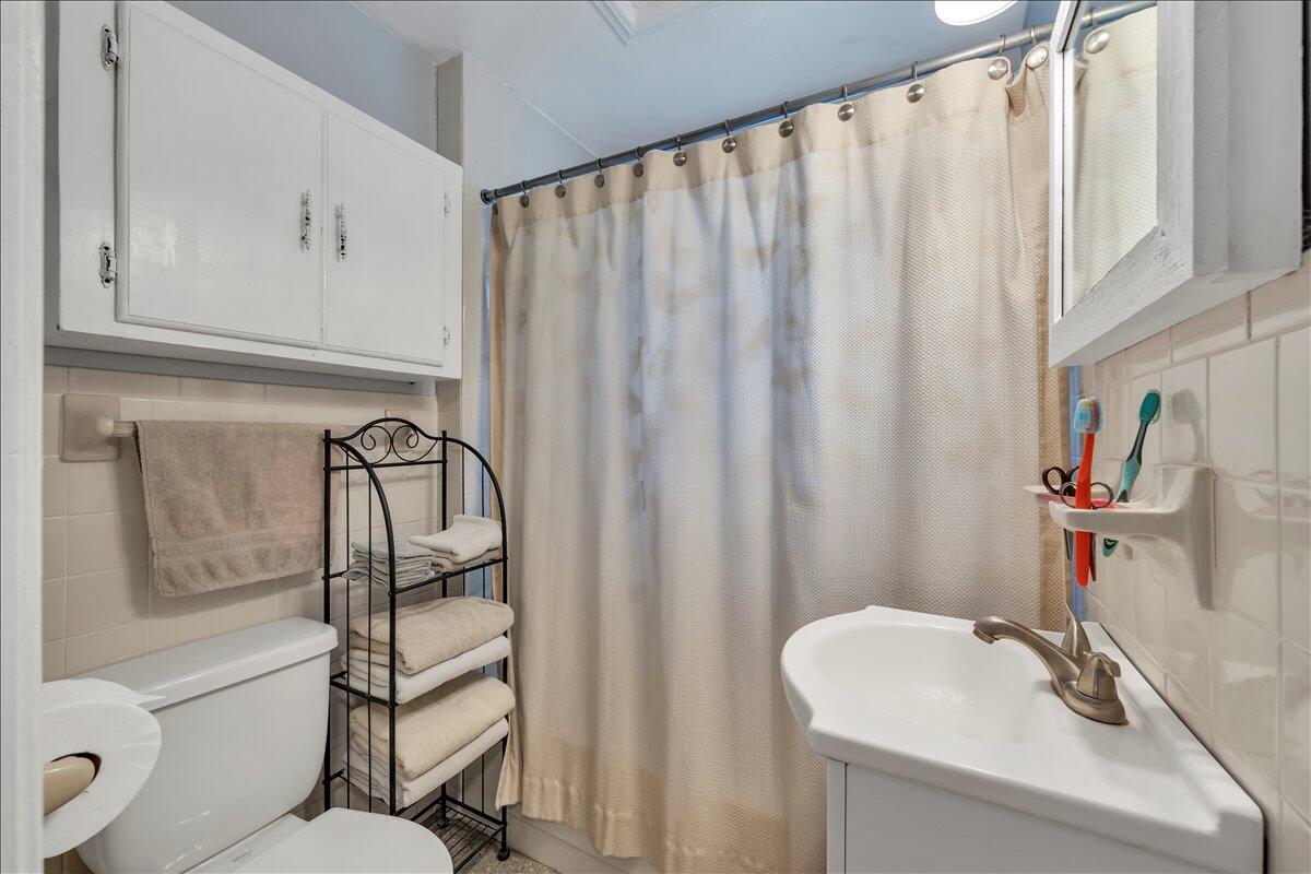 234 Raleigh Avenue Vinton, VA 24179 - Photo 15 of 47 16-MIB09472