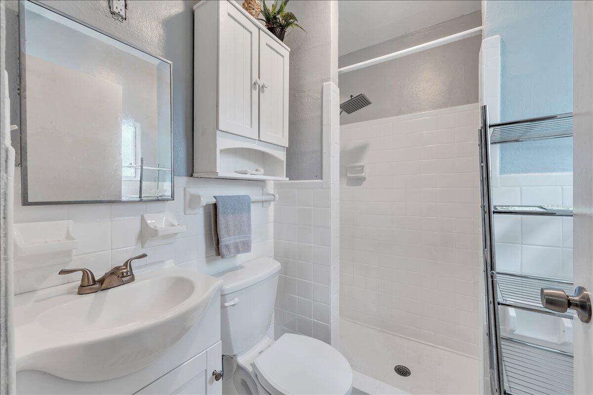 234 Raleigh Avenue Vinton, VA 24179 - Photo 18 of 47 19-MIB09481