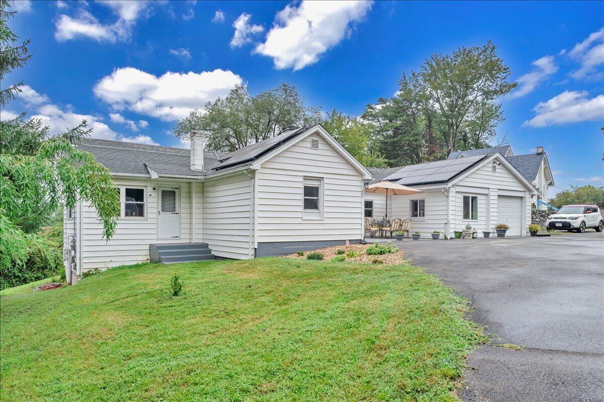 234 Raleigh Avenue Vinton, VA 24179 - Photo 34 of 47 40-MIB09532