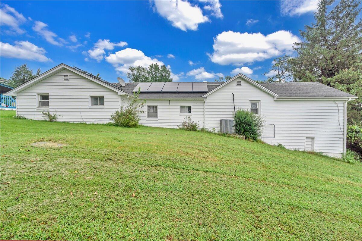 234 Raleigh Avenue Vinton, VA 24179 - Photo 40 of 47 46-MIB09556