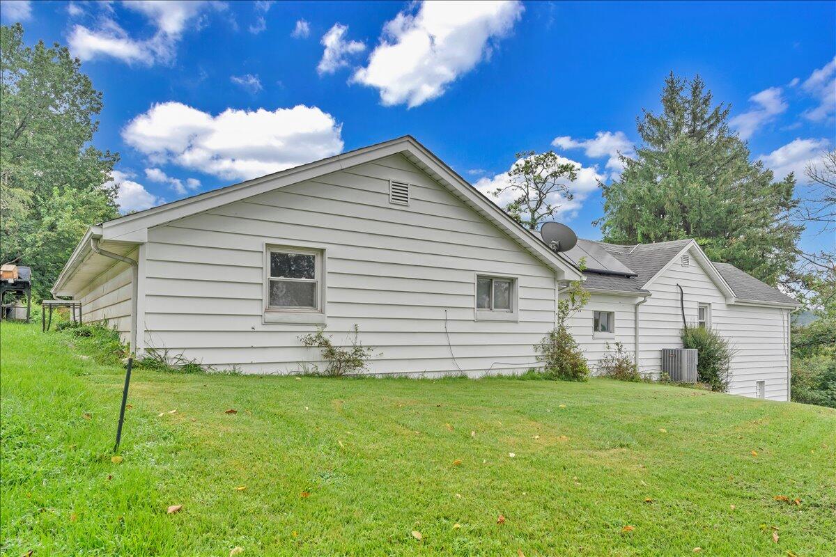 234 Raleigh Avenue Vinton, VA 24179 - Photo 41 of 47 47-MIB09559