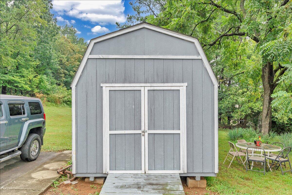 234 Raleigh Avenue Vinton, VA 24179 - Photo 43 of 47 50-MIB09568