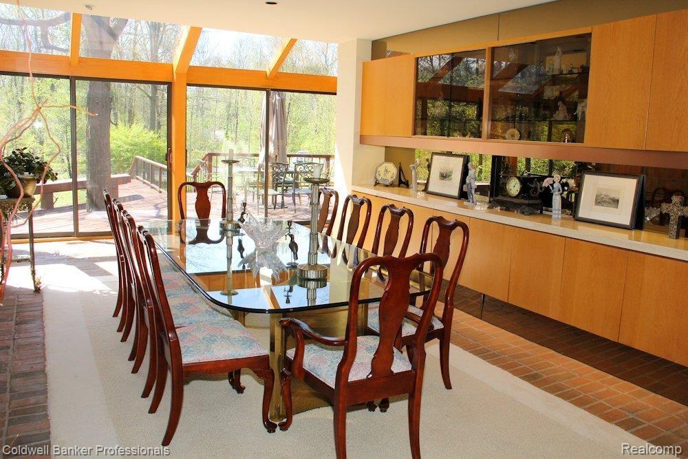 32000 Evergreen Road Franklin, MI 48025 - Photo 13 of 24 IMG_1042.jpg