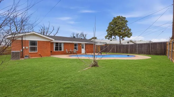 $259,900 | 755 Crestwood Drive, Abilene, TX 79603