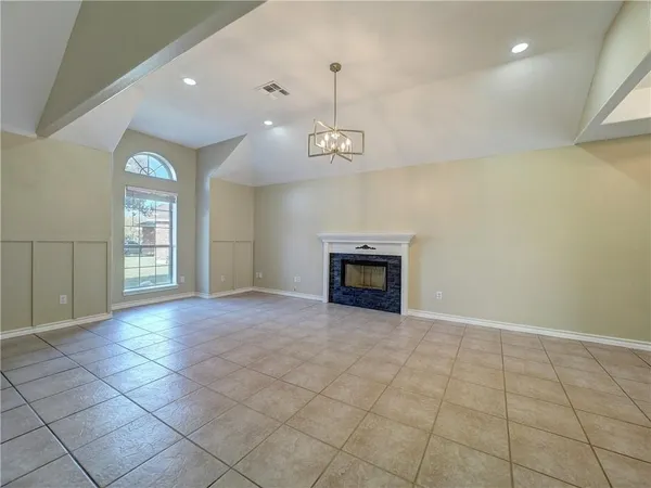 $2,250 | 2422 Songbird Lane, Corpus Christi, TX 78414