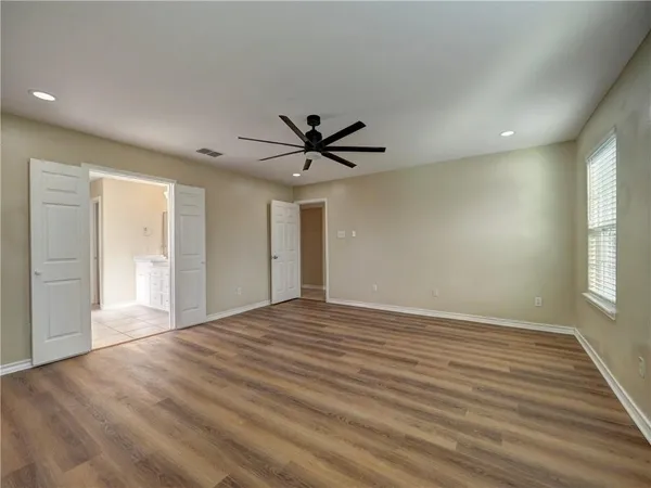 $2,250 | 2422 Songbird Lane, Corpus Christi, TX 78414