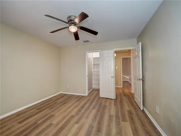 $2,250 | 2422 Songbird Lane, Corpus Christi, TX 78414