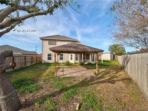 $2,250 | 2422 Songbird Lane, Corpus Christi, TX 78414