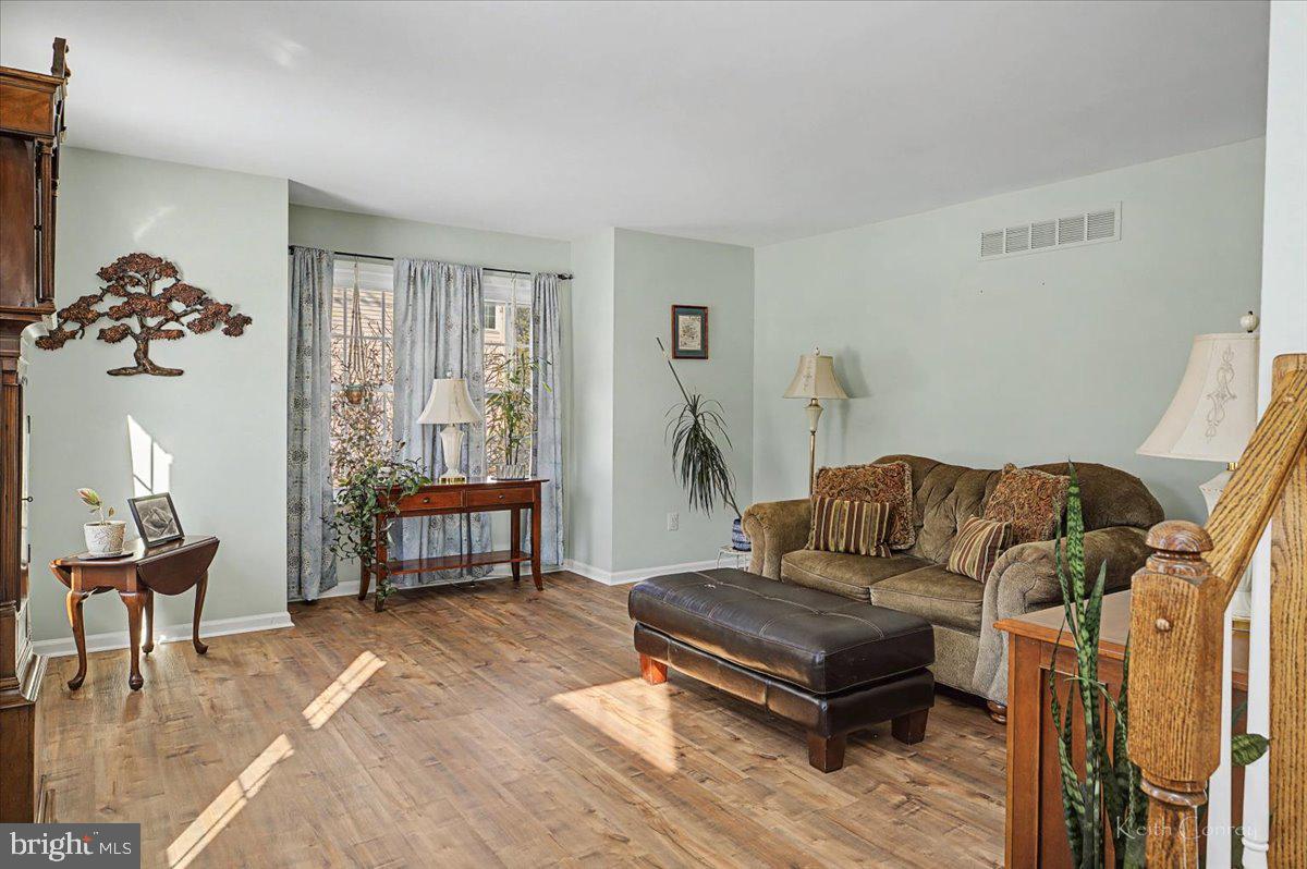 4533 Deep Creek Way Doylestown, PA 18902 - Photo 5 of 64