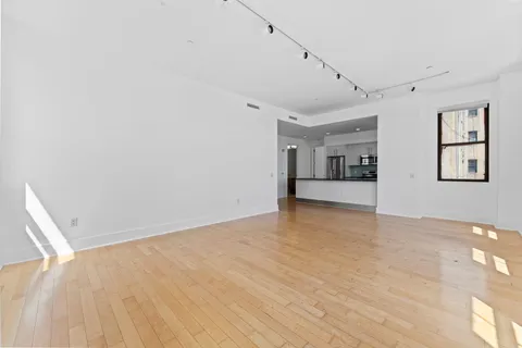$565,000 | 4 Beacon Way, Unit 805, Jersey City, NJ 07304