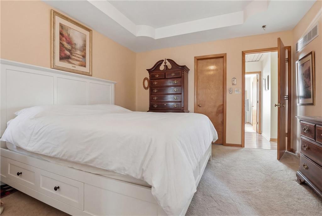 220 Southwest Seaside Sparrow Street Lee's Summit, MO 64082 - Photo 11 of 21