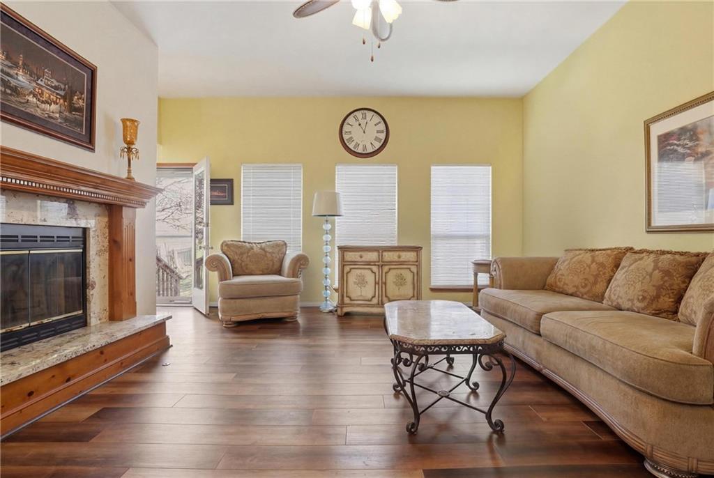 220 Southwest Seaside Sparrow Street Lee's Summit, MO 64082 - Photo 8 of 21