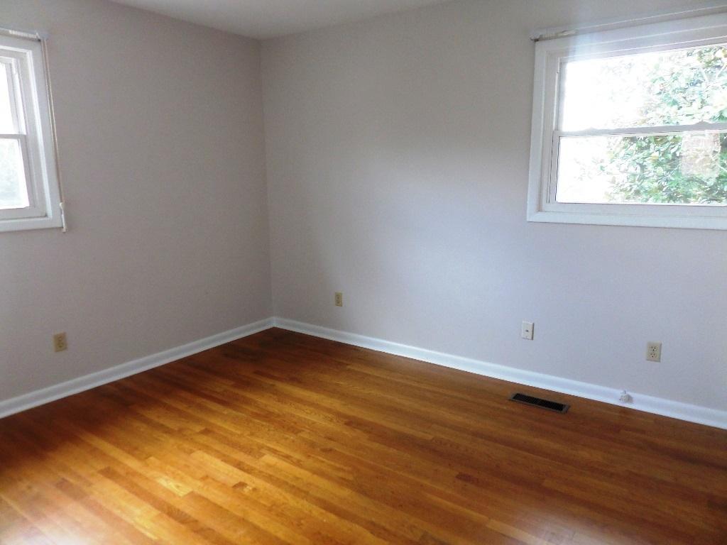 515 Robertsville Road Oak Ridge, TN 37830 - Photo 14 of 31 Second Bedroom