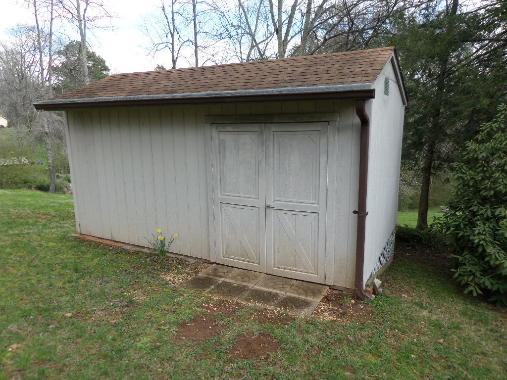 515 Robertsville Road Oak Ridge, TN 37830 - Photo 28 of 31 Storage Shed