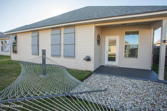 $212,000 | 116 Merrydale Lane, Rayne, LA 70578