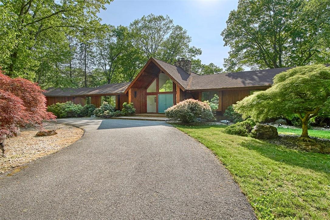 31 Haights Cross Road Chappaqua, NY 10514 - Photo 1 of 1 Gallery Image 1