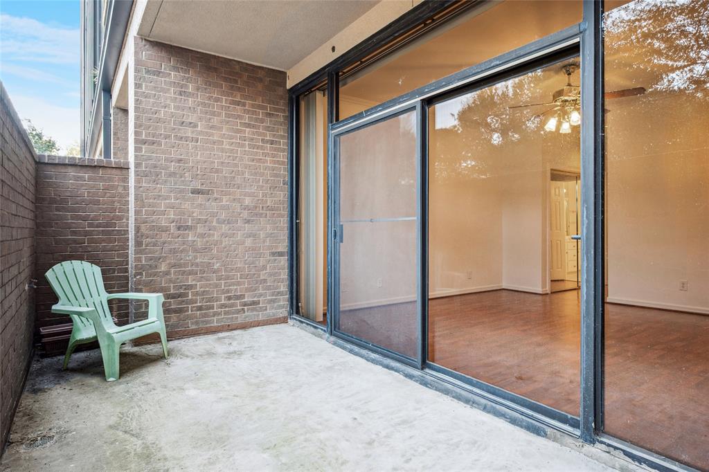 5200 Keller Springs Road, Unit 110 Dallas, TX 75248 - Photo 16 of 28 a view of an outdoor seating area