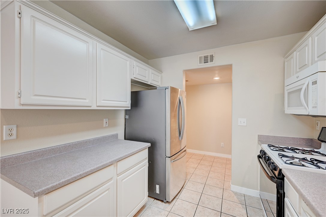 10164 Tree Bark Street Las Vegas, NV 89183 - Photo 13 of 46