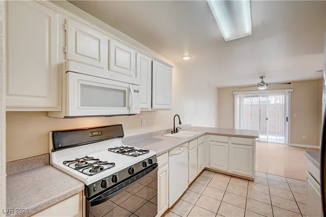 $1,700 | 10164 Tree Bark Street, Las Vegas, NV 89183