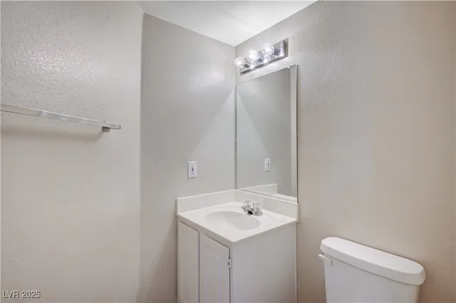 $1,700 | 10164 Tree Bark Street, Las Vegas, NV 89183