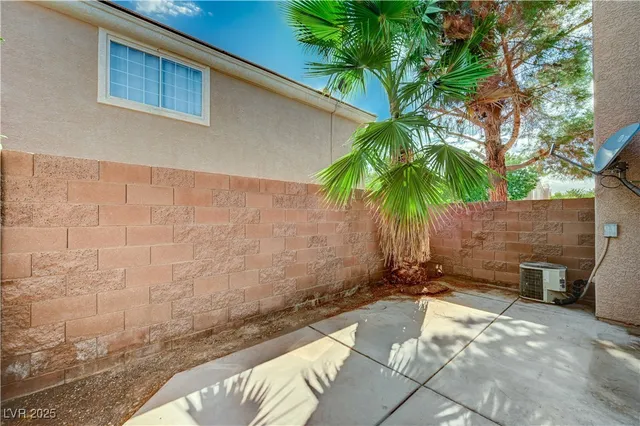 $1,700 | 10164 Tree Bark Street, Las Vegas, NV 89183