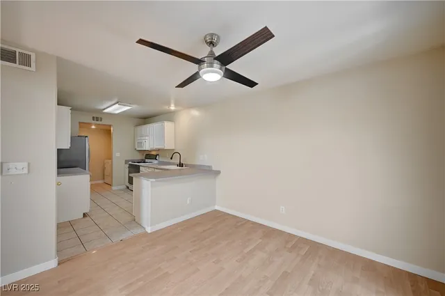 $1,700 | 10164 Tree Bark Street, Las Vegas, NV 89183