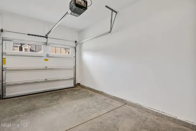 $377,400 | 231 Cline Way, Unit 105 1809 LIVE OAK, Beaufort, NC 28516