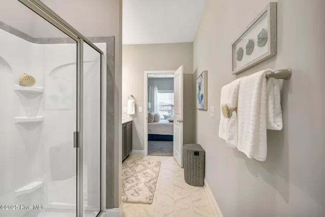 $377,400 | 231 Cline Way, Unit 105 1809 LIVE OAK, Beaufort, NC 28516