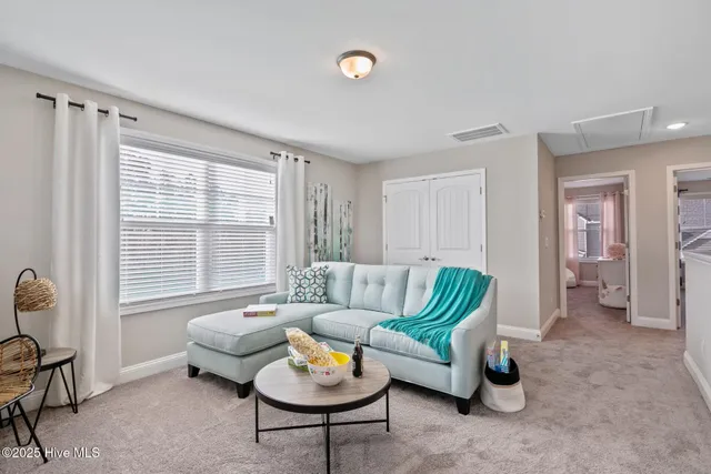 $377,400 | 231 Cline Way, Unit 105 1809 LIVE OAK, Beaufort, NC 28516