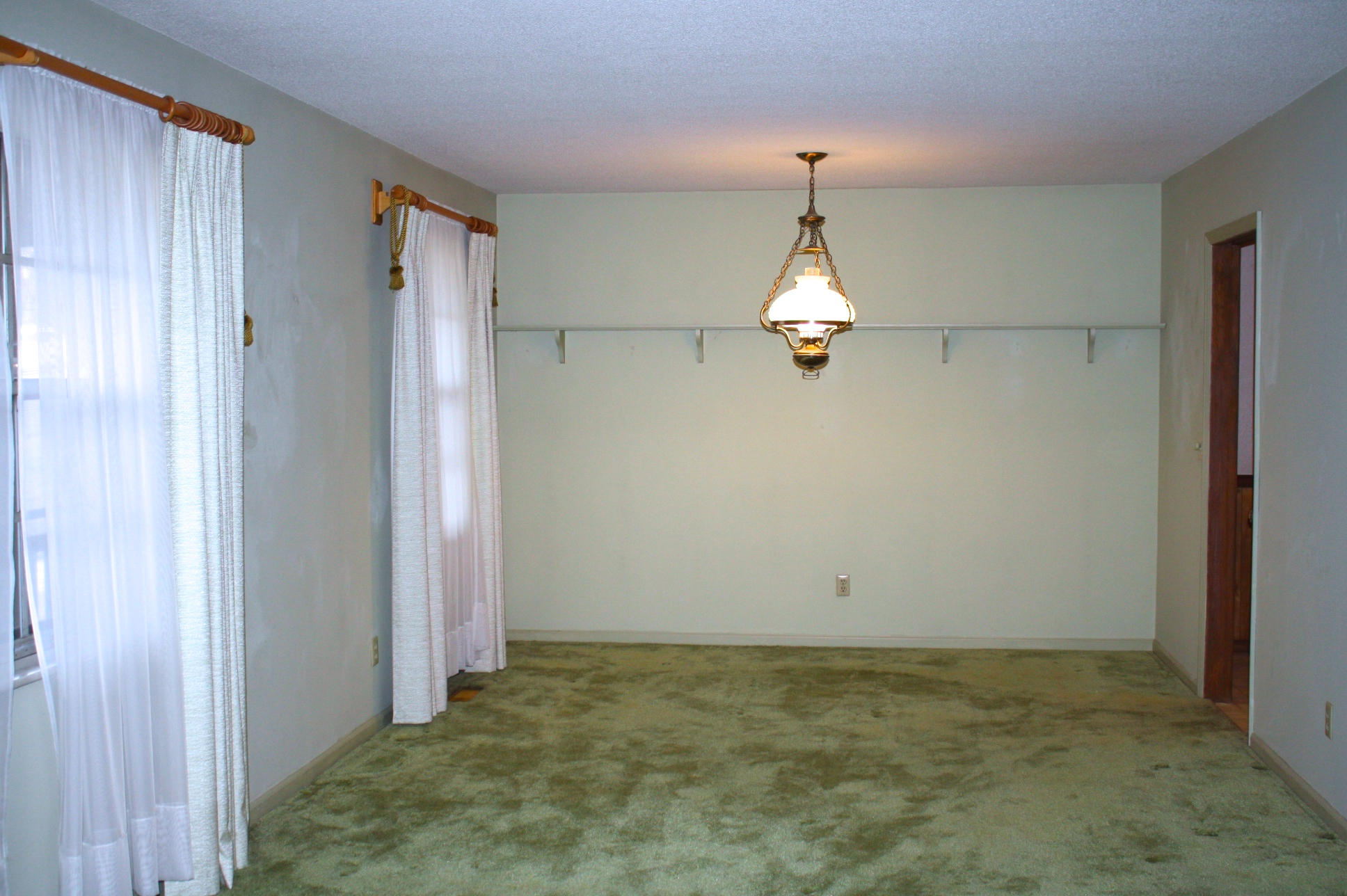 2326 Gunbarrel Road Chattanooga, TN 37421 - Photo 7 of 24 Living Room Dining Room Combo