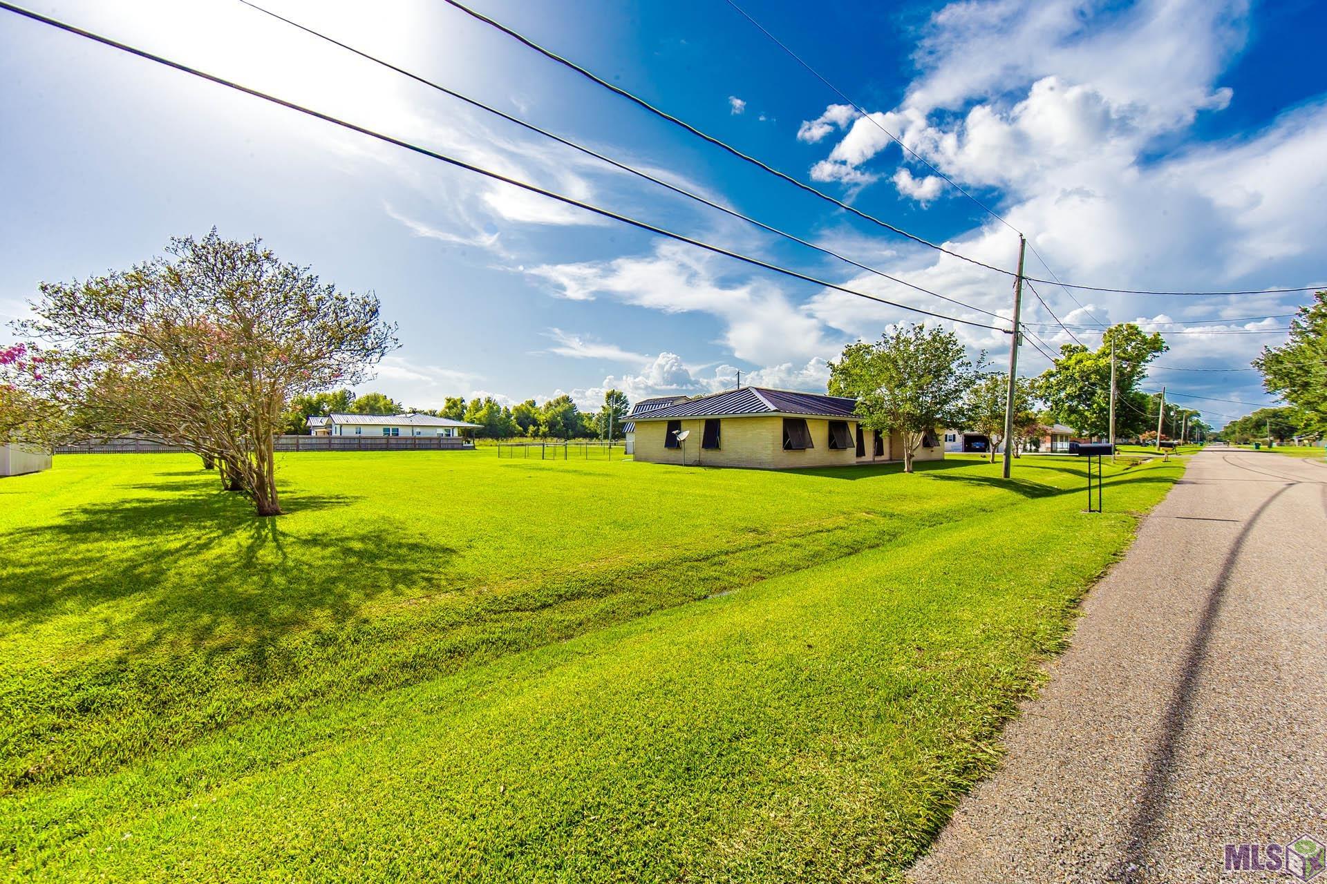 402 4 Point Drive Raceland, LA 70394 - Photo 13 of 13