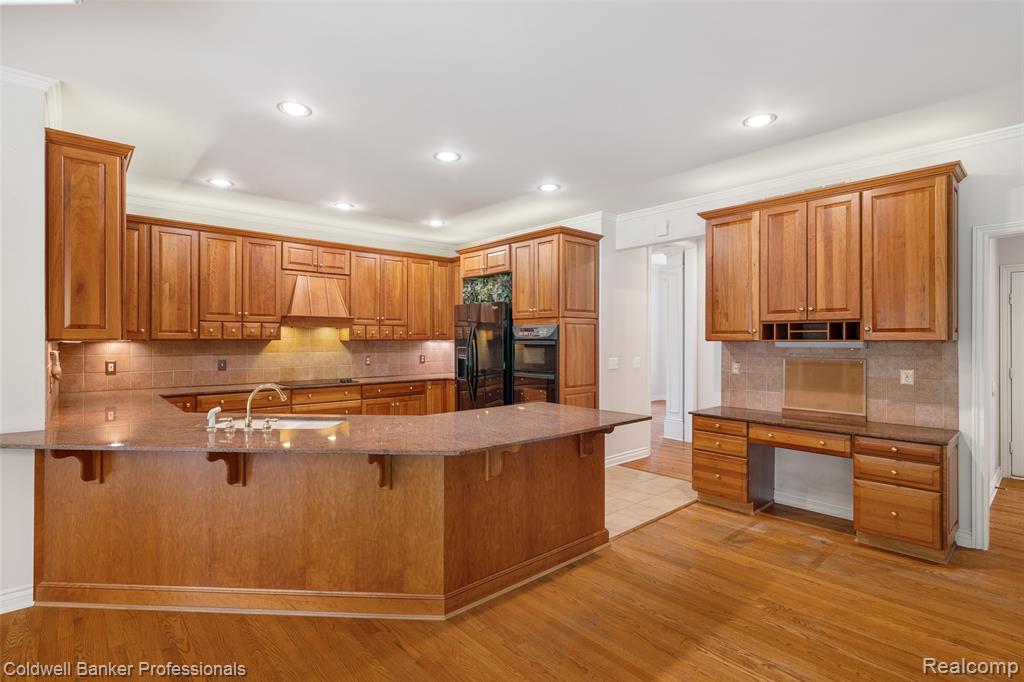 8661 Deerwood Road Clarkston, MI 48348 - Photo 27 of 82 Gallery Image 27