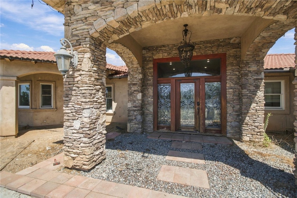 17010 Ridge Canyon Drive Riverside, CA 92506 - Photo 6 of 52 Gallery Image 6