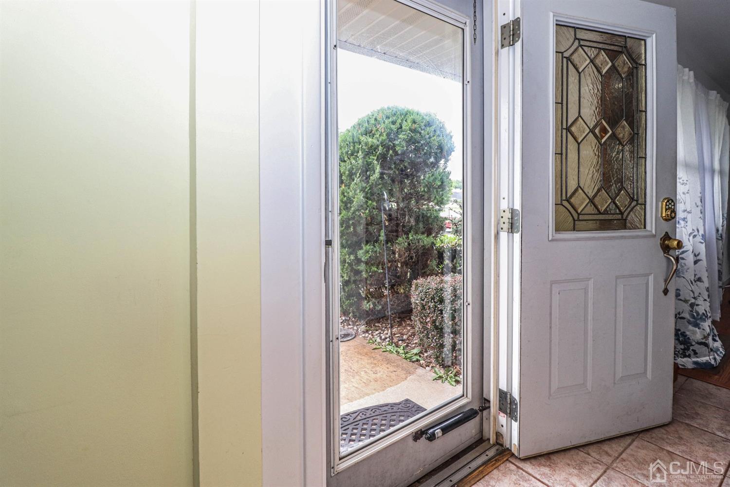 10 Matson Road Edison, NJ 08817 - Photo 5 of 40 a view of a room with a door