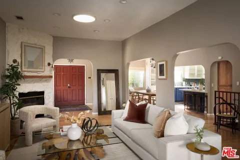 $1,950,000 | 3409 Winslow Drive, Los Angeles, CA 90026