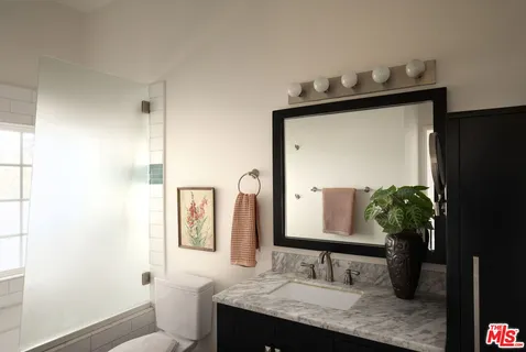 $1,950,000 | 3409 Winslow Drive, Los Angeles, CA 90026